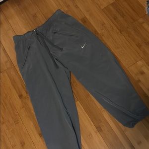 Nike dry fit, grey crop joggers